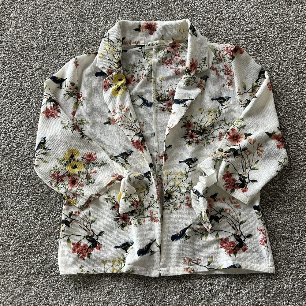 Available By Angela Fashion Blazer Womens Small White Floral Bird Open Front